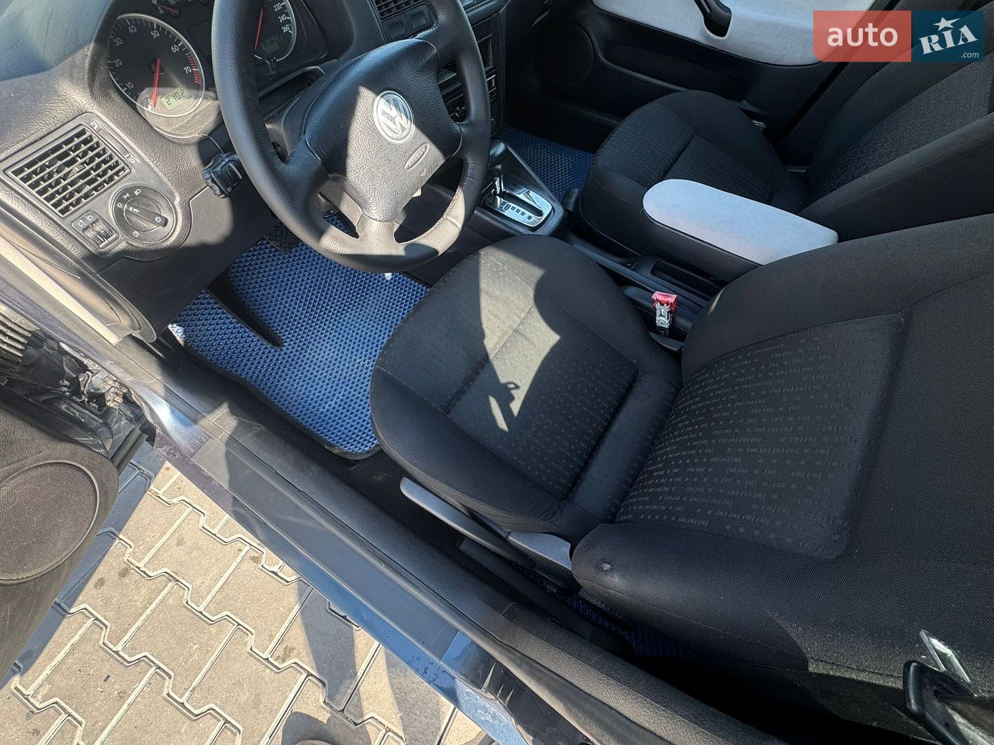 Volkswagen Golf 2004 VIN WVWZZZ1JZ5W012617 фото оголошення 12 з 24