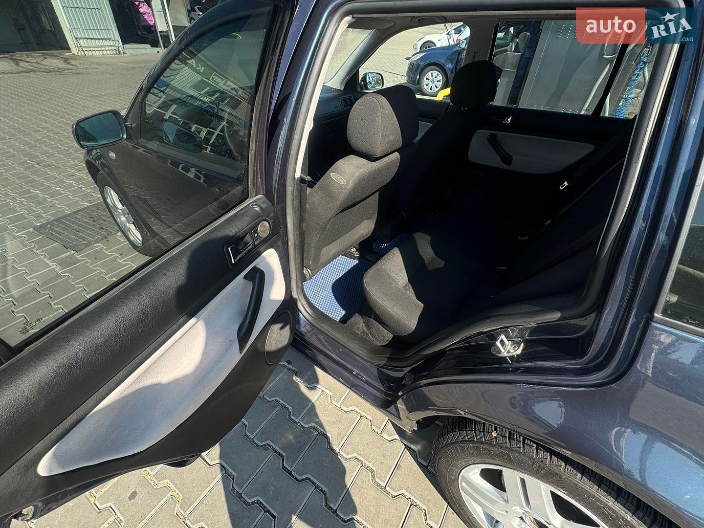 Volkswagen Golf 2004 VIN WVWZZZ1JZ5W012617 фото оголошення 13 з 24