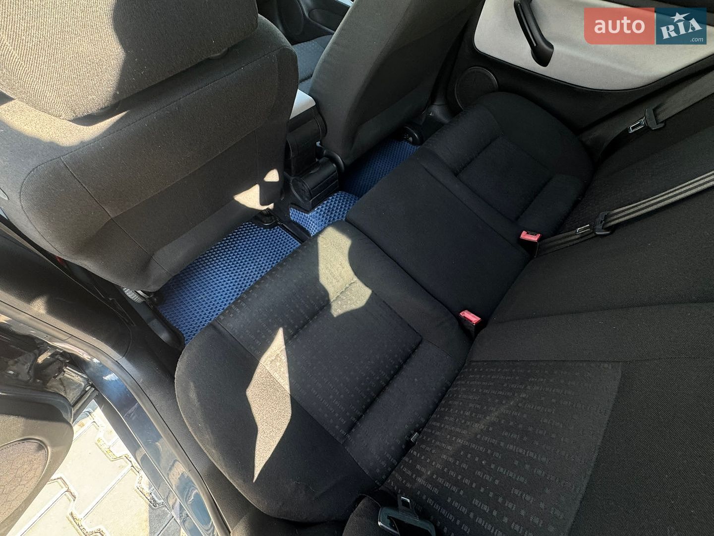 Volkswagen Golf 2004 VIN WVWZZZ1JZ5W012617 фото оголошення 14 з 24