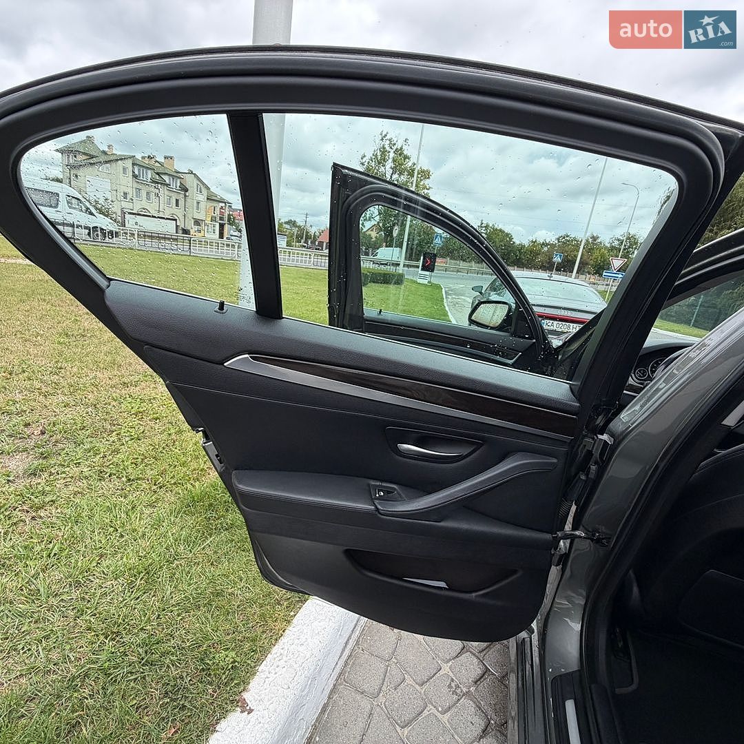 BMW 5 Series 2015 VIN WBA5A7C52FD626215 фото оголошення 12 з 25
