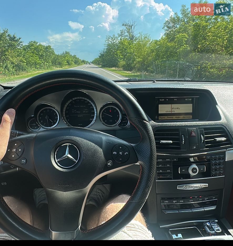 Mercedes-Benz E-Class 2010 VIN WDD2073031F066181 фото оголошення 3 з 5