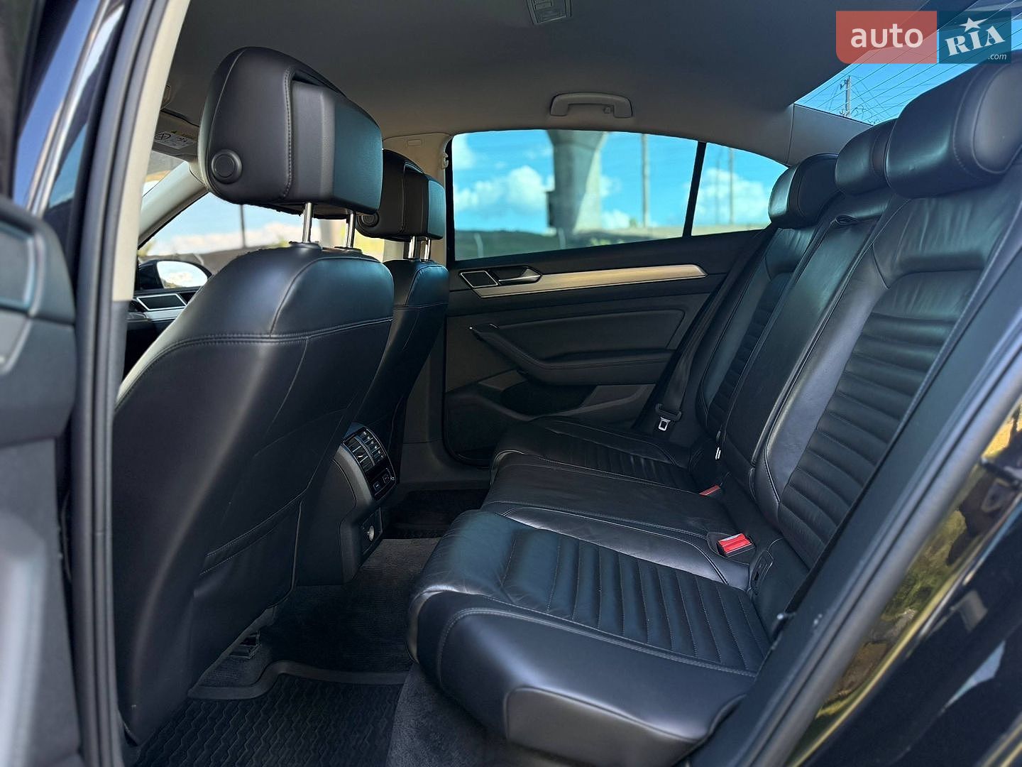 Volkswagen Passat 2015 VIN WVWZZZ3CZGE067694 фото оголошення 23 з 36
