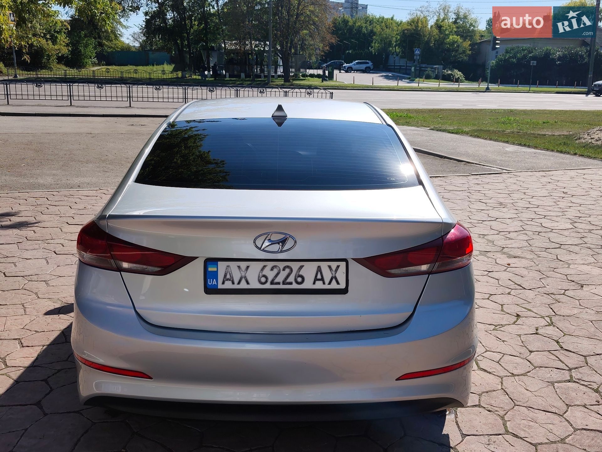Hyundai Elantra 2016 VIN 5NPD84LF1HH034450 фото оголошення 11 з 16