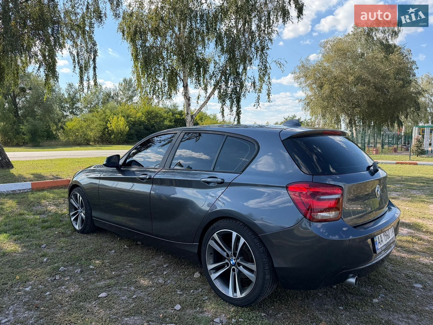 BMW 1 Series 2012 VIN WBA1C71000J041884 фото оголошення 11 з 25