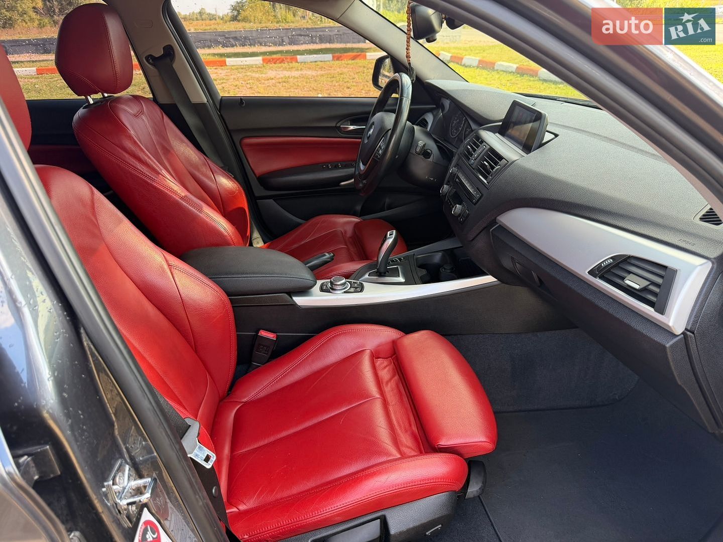 BMW 1 Series 2012 VIN WBA1C71000J041884 фото оголошення 8 з 25