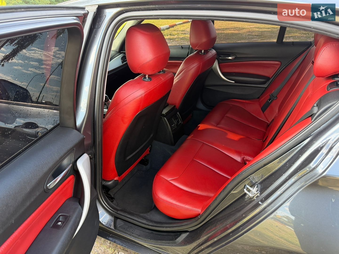 BMW 1 Series 2012 VIN WBA1C71000J041884 фото оголошення 4 з 25