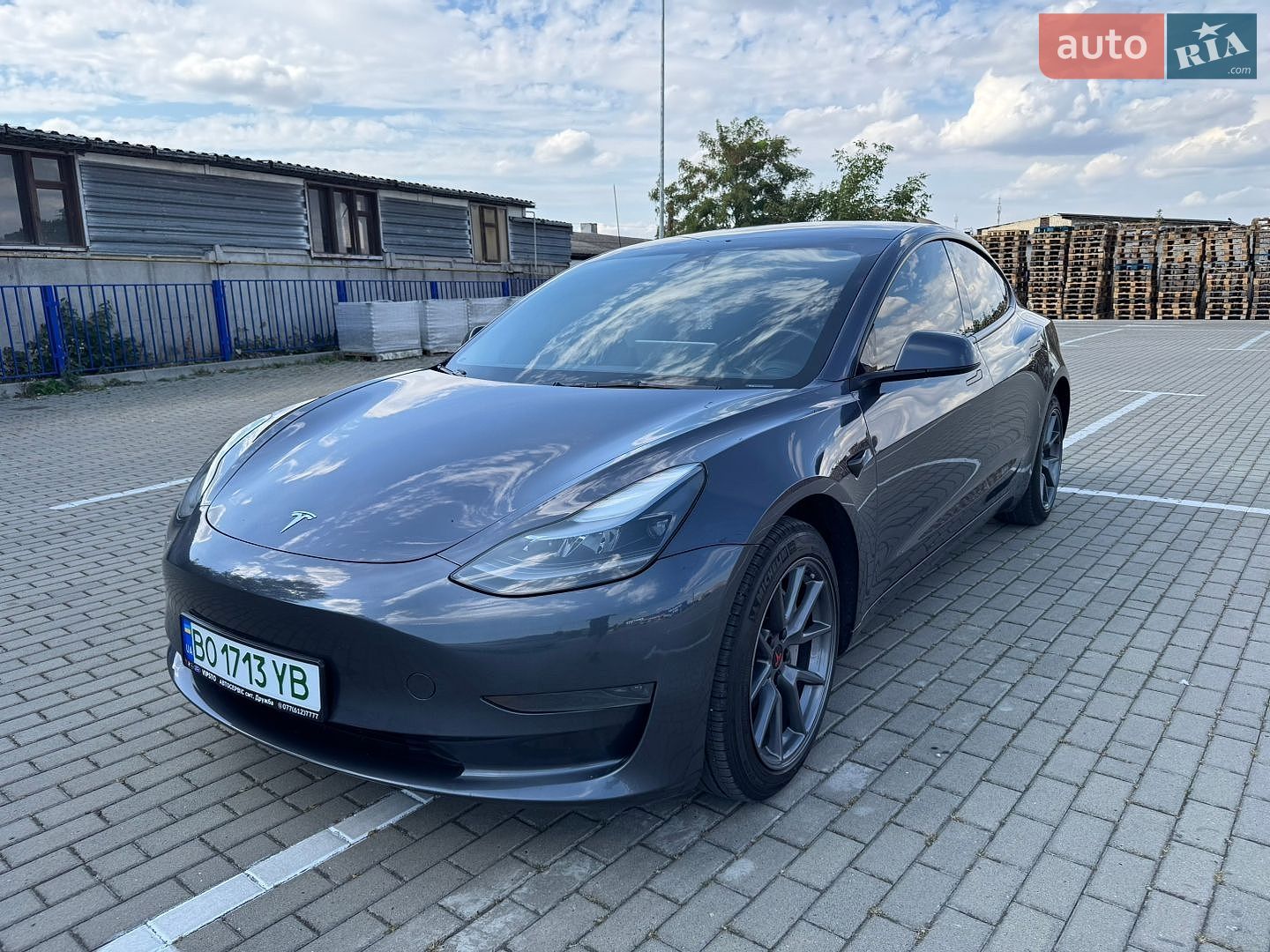 Tesla Model 3 2023 VIN 5YJ3E1EA2PF605347 фото оголошення 2 з 22