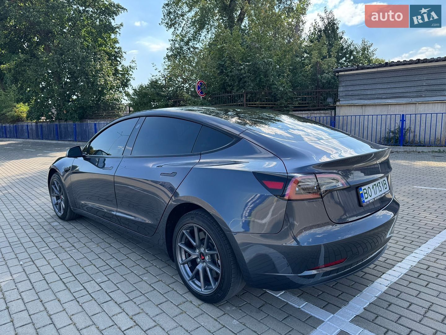 Tesla Model 3 2023 VIN 5YJ3E1EA2PF605347 фото оголошення 5 з 22
