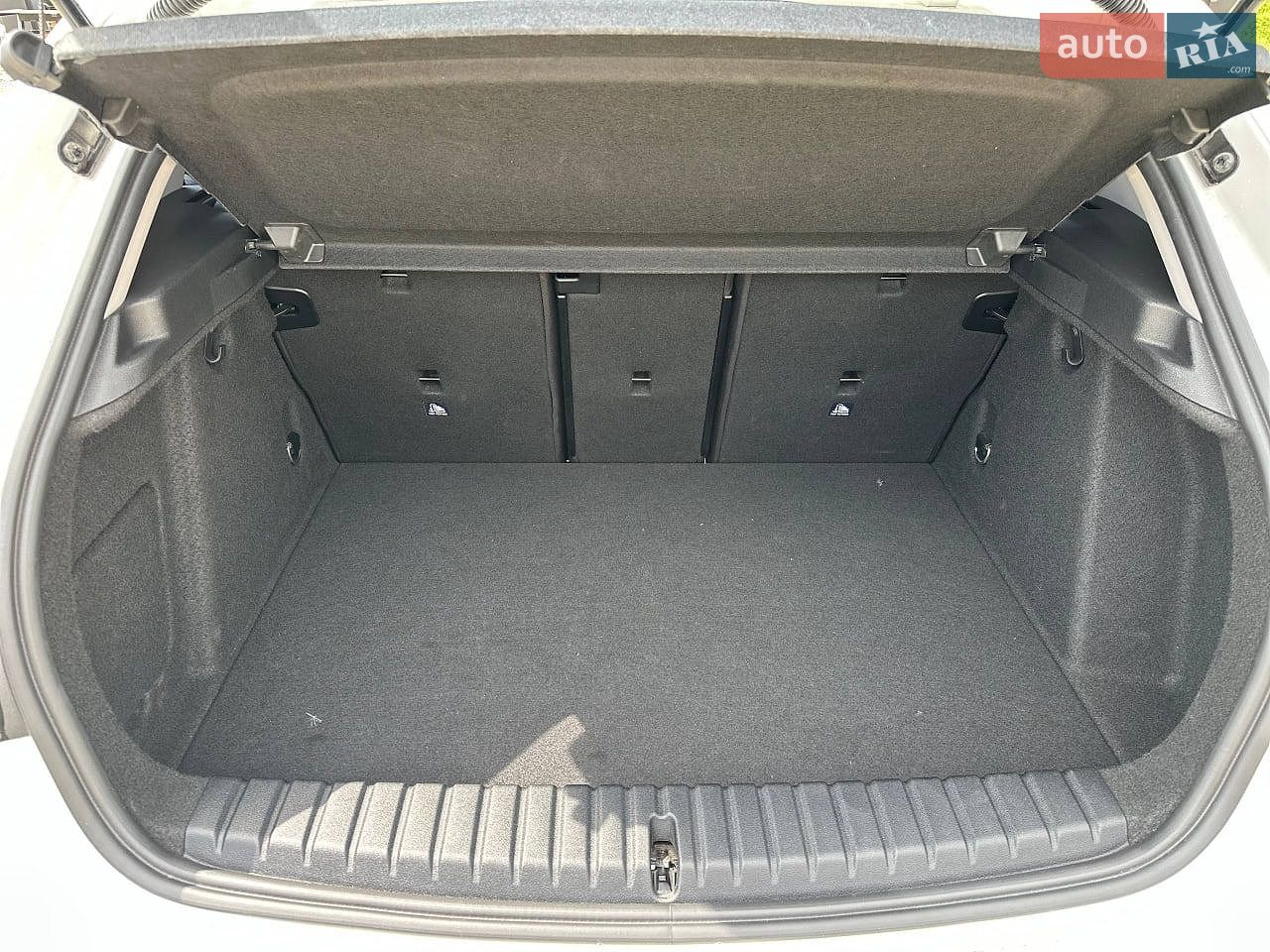 BMW 1 Series 2020 VIN WBA7M9101M7G95138 фото оголошення 5 з 24