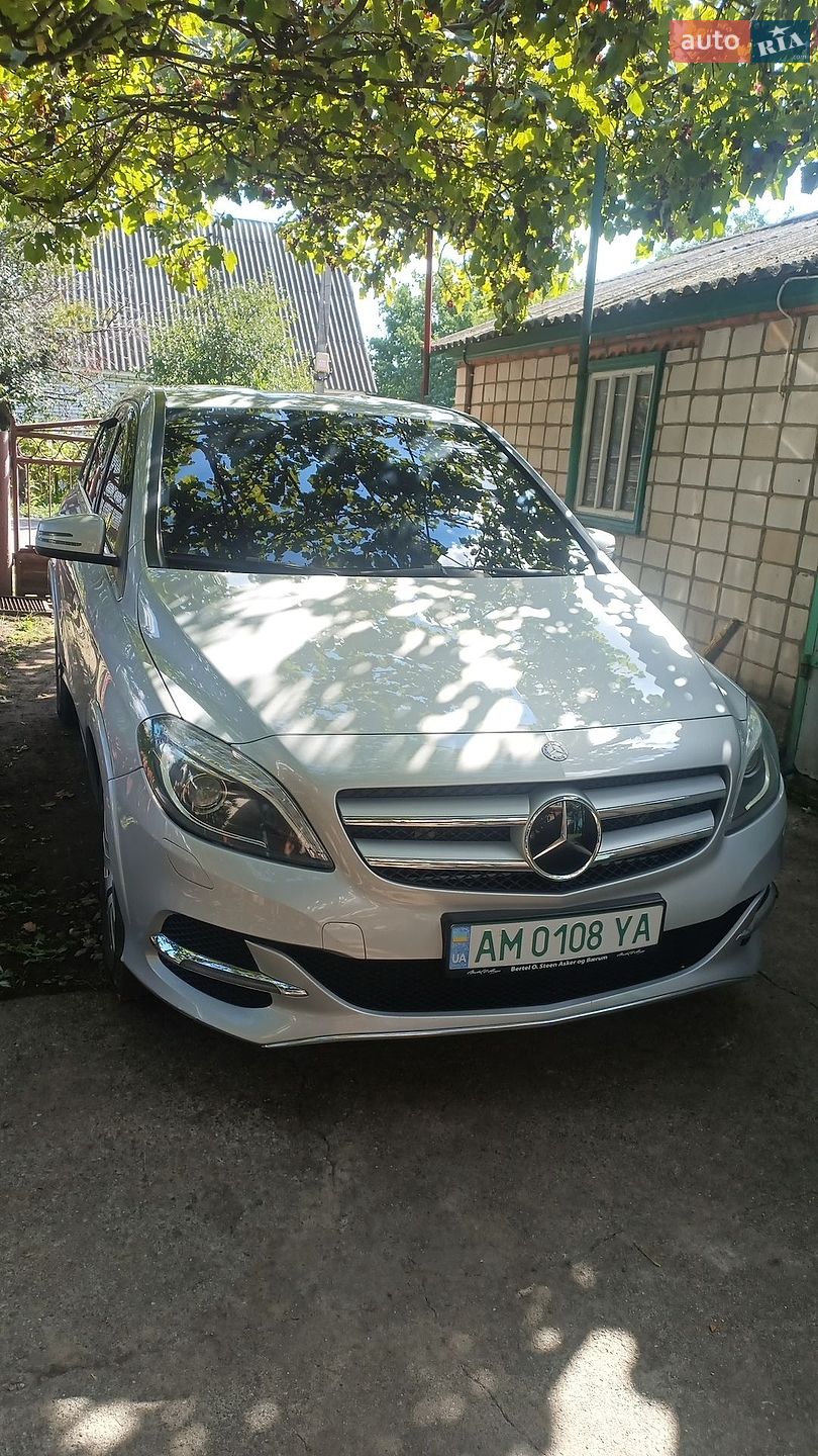 Mercedes-Benz B Class 2015 VIN WDD2428901J008723 фото оголошення 3 з 31