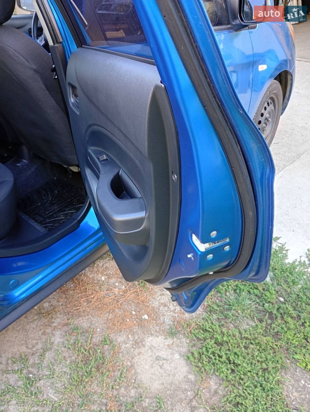 Mitsubishi Mirage 2019 VIN ML32A3HJ8LH003502 фото оголошення 5 з 28