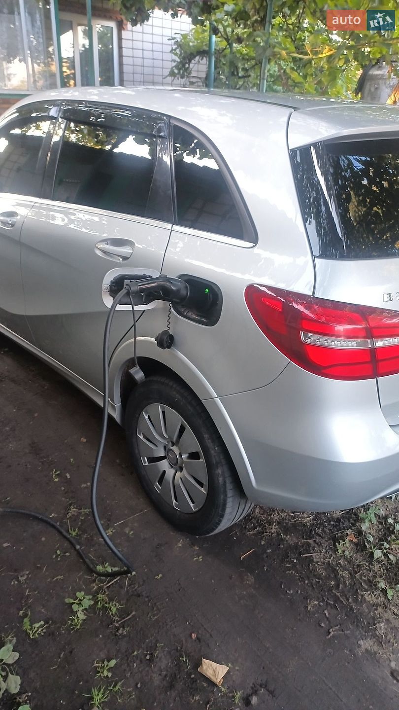 Mercedes-Benz B Class 2015 VIN WDD2428901J008723 фото оголошення 6 з 31