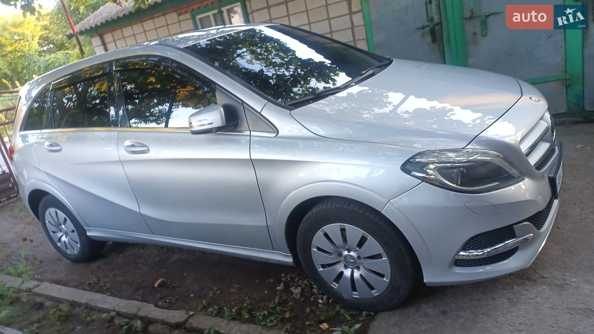 Mercedes-Benz B Class 2015 VIN WDD2428901J008723 фото оголошення 7 з 31