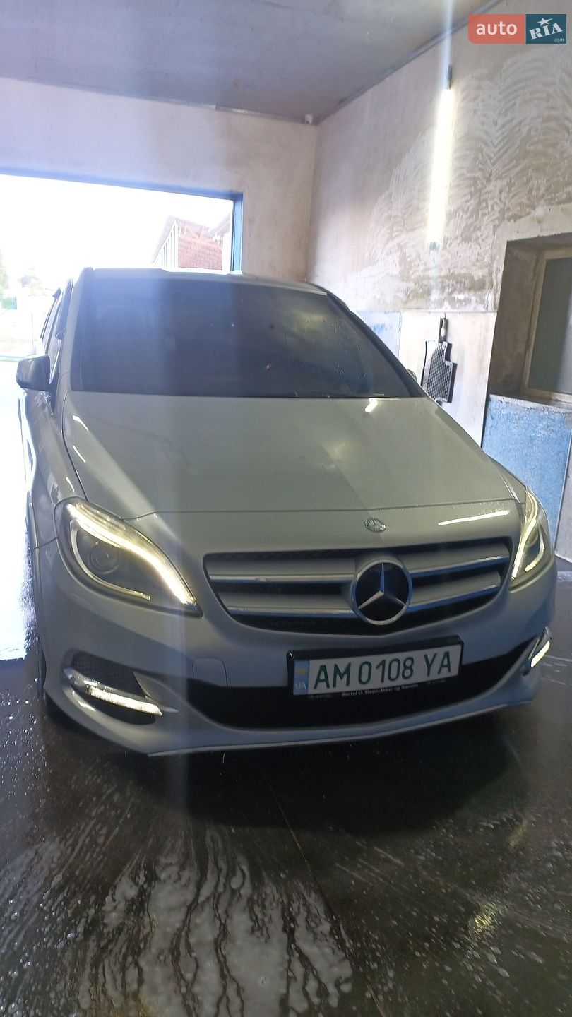 Mercedes-Benz B Class 2015 VIN WDD2428901J008723 фото оголошення 13 з 31