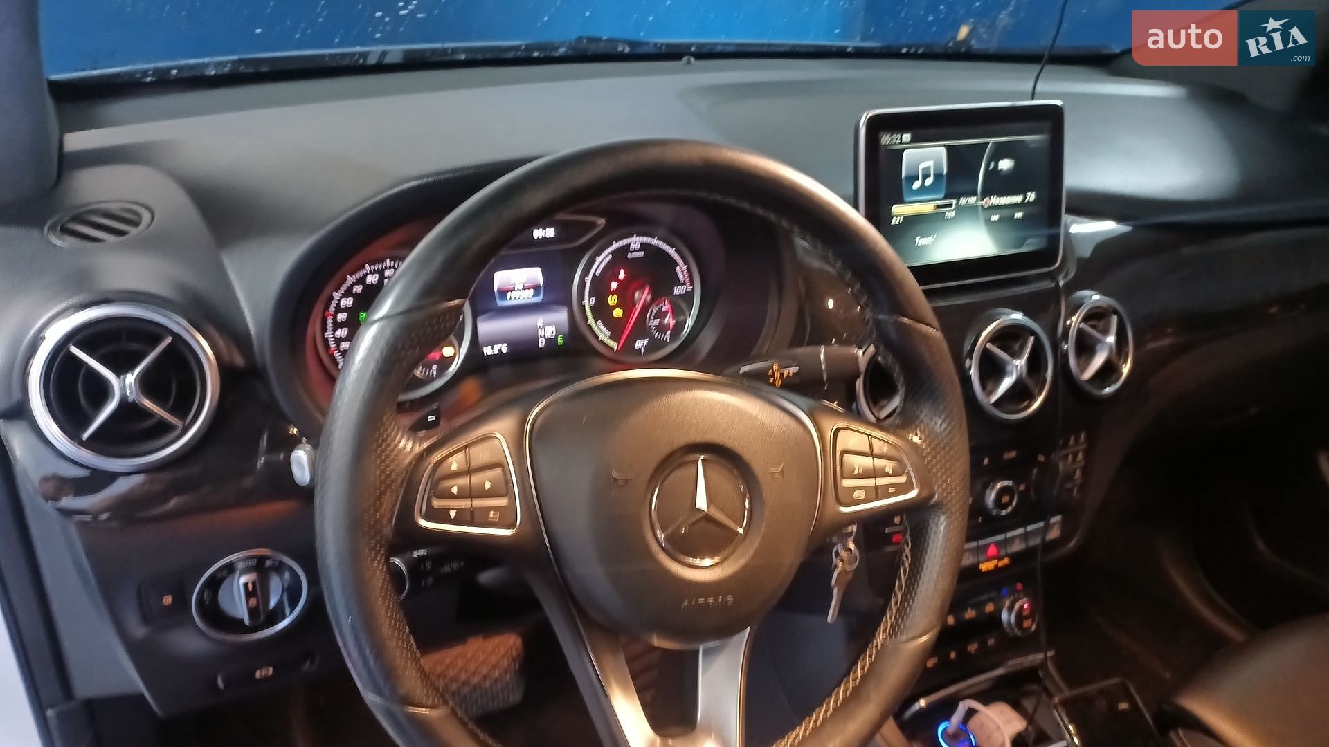 Mercedes-Benz B Class 2015 VIN WDD2428901J008723 фото оголошення 26 з 31