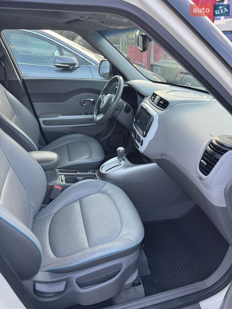 Kia Soul 2017 VIN KNAJX81EFJ7024714 фото оголошення 9 з 24