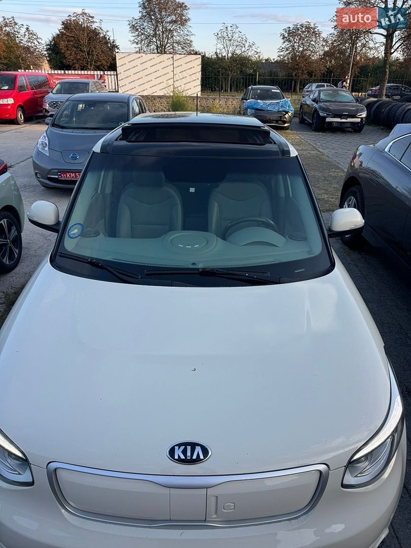 Kia Soul 2017 VIN KNAJX81EFJ7024714 фото оголошення 7 з 24