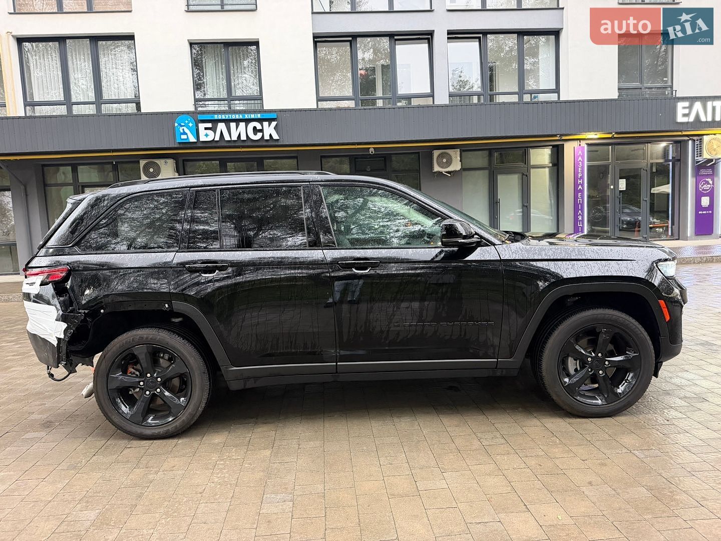 Jeep Grand Cherokee 2024 VIN 1C4RJHAG4RC223376 фото оголошення 17 з 19