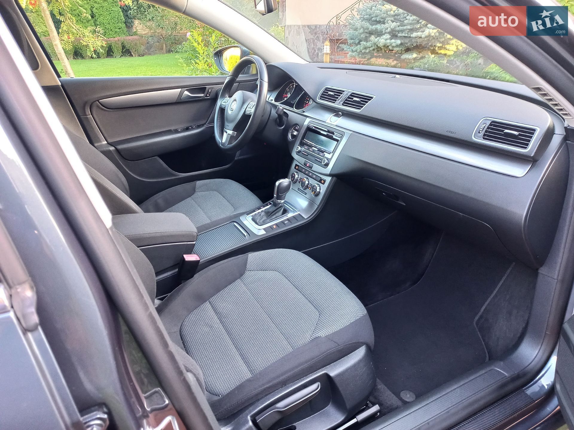 Volkswagen Passat 2012 VIN WVWZZZ3CZCE104904 фото оголошення 32 з 47