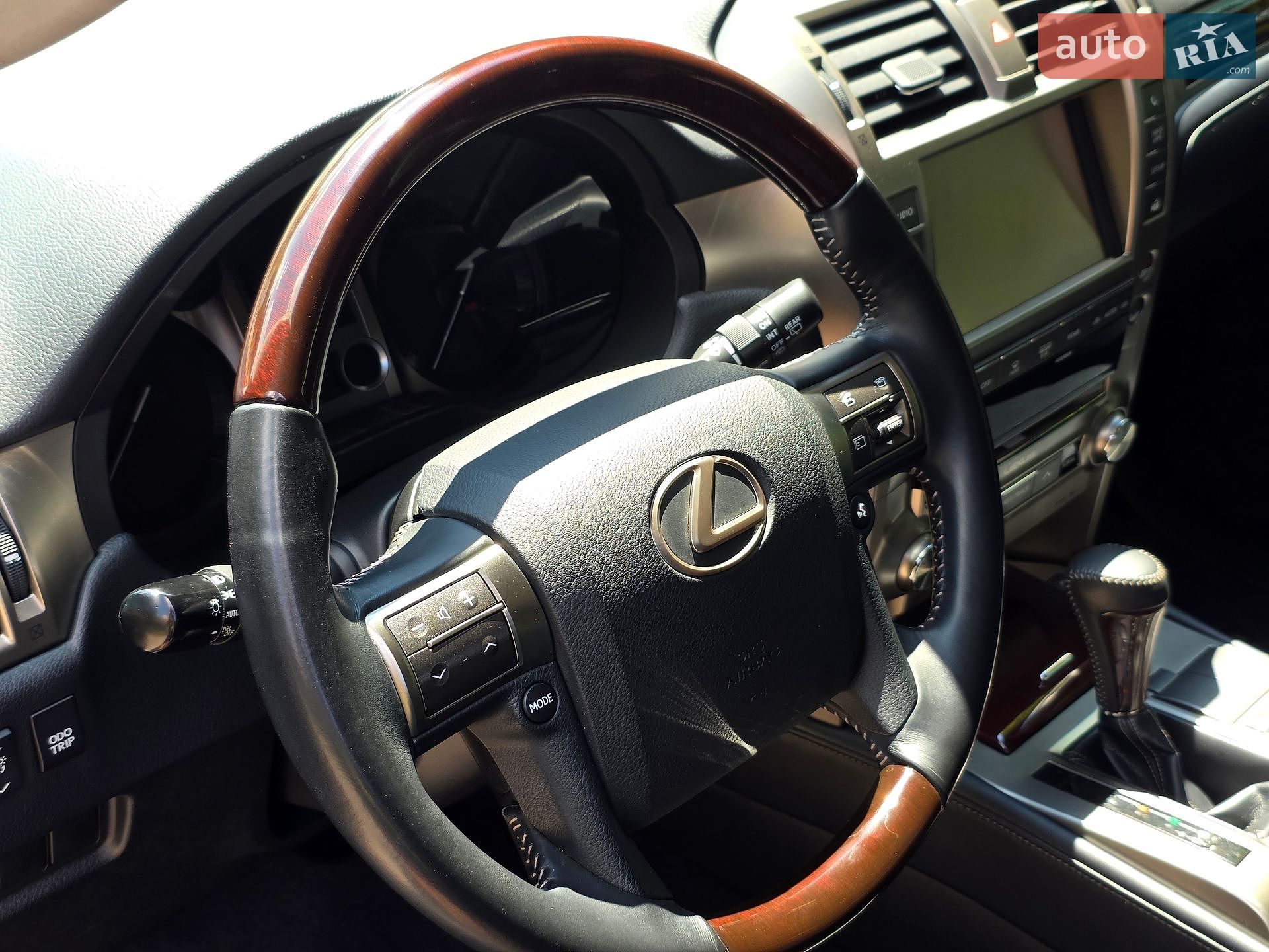 Lexus GX 2019 VIN JTJBM7FX9K5234926 фото оголошення 17 з 54