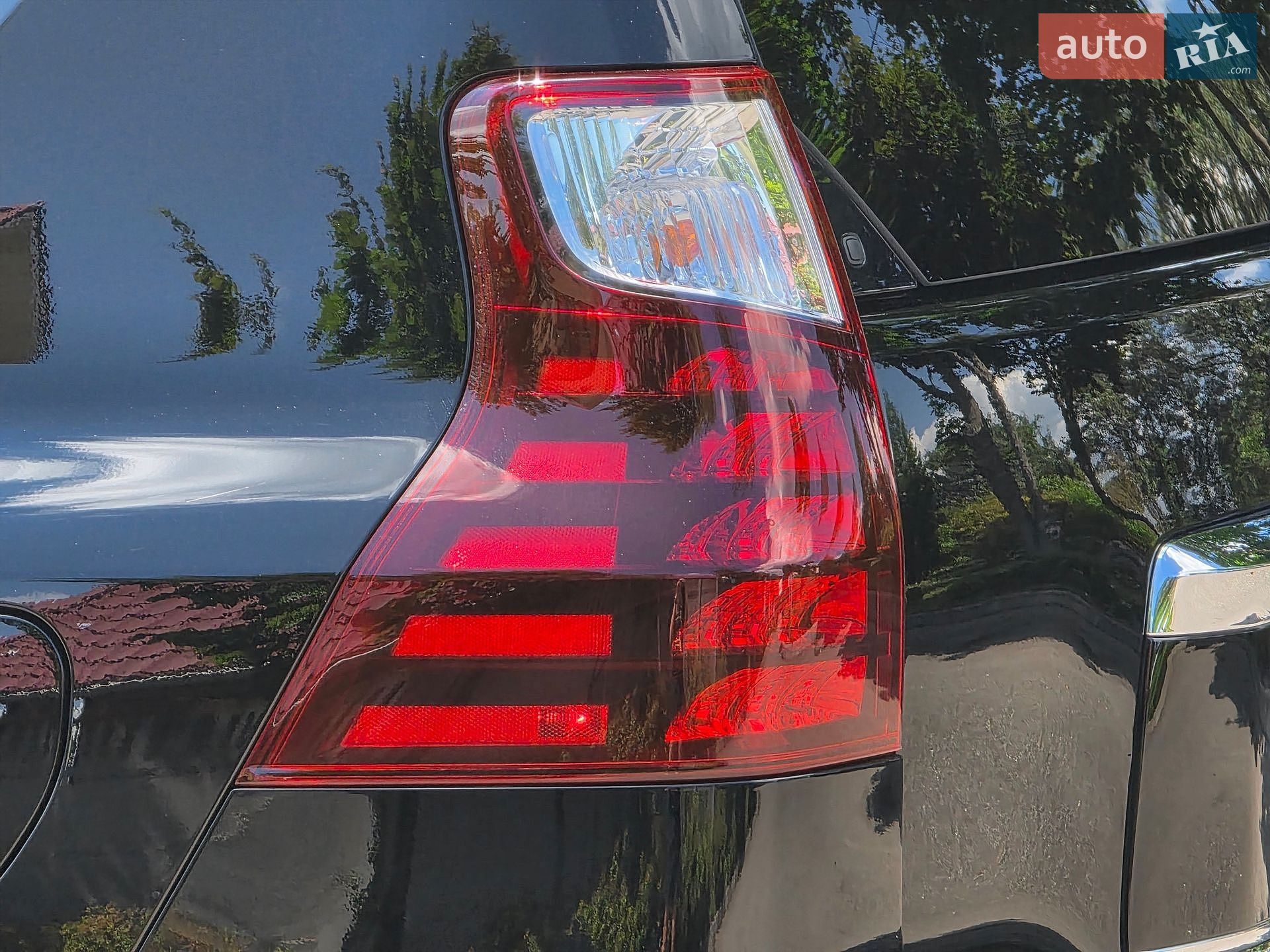 Lexus GX 2019 VIN JTJBM7FX9K5234926 фото оголошення 39 з 54