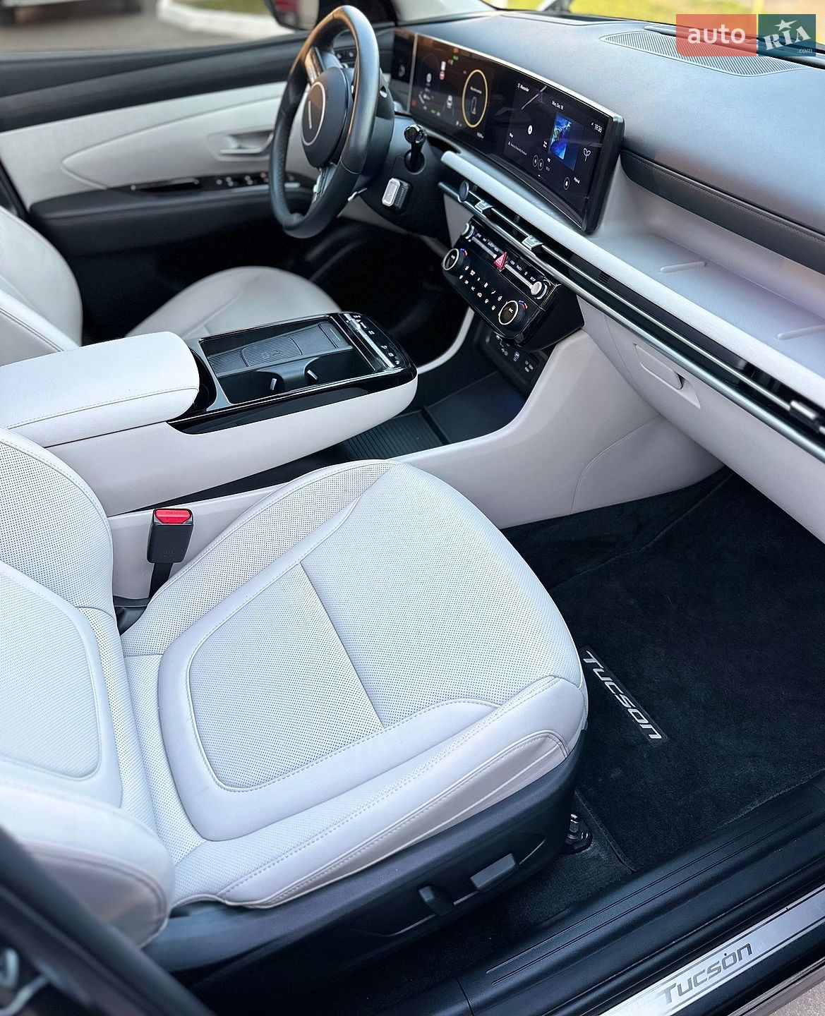 Hyundai Tucson 2024 VIN KM8JEDD16SU261480 фото оголошення 16 з 18