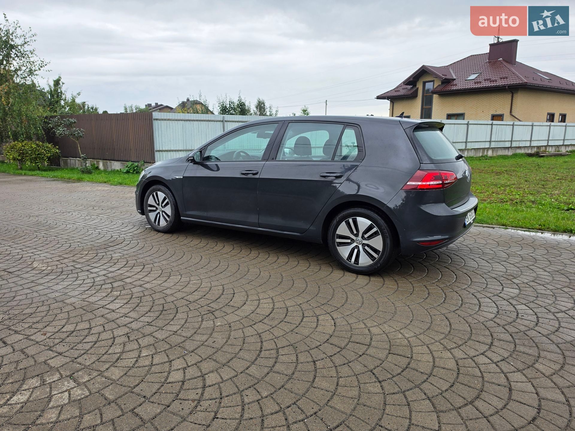 Volkswagen e-Golf 2015 VIN WVWZZZAUZFW904898 фото оголошення 33 з 40