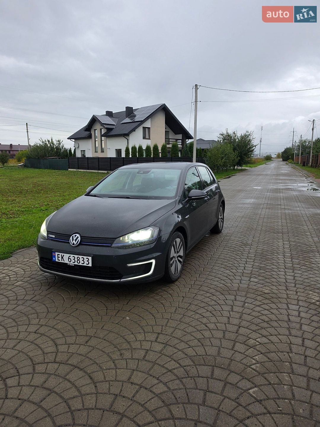 Volkswagen e-Golf 2015 VIN WVWZZZAUZFW904898 фото оголошення 40 з 40