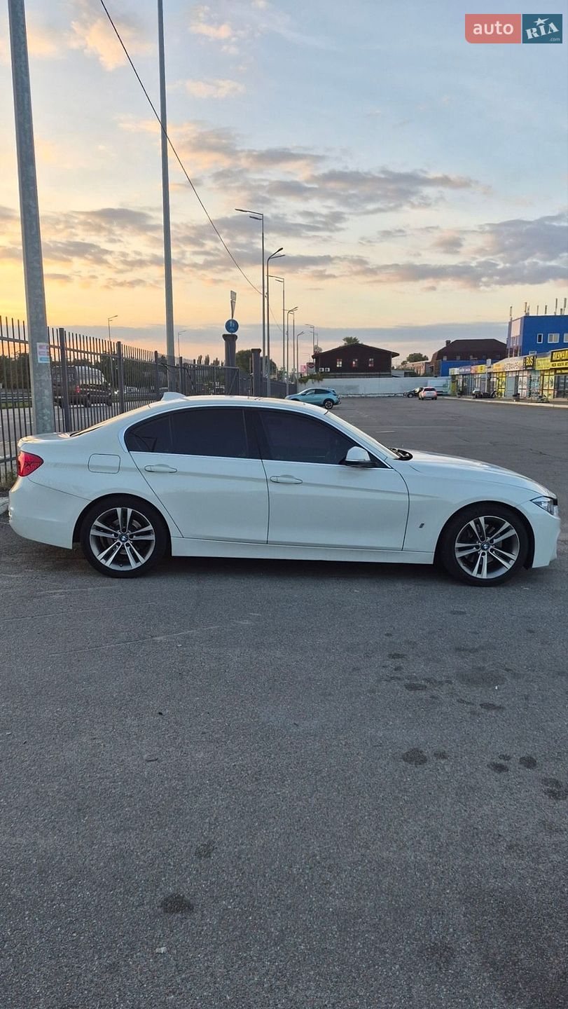 BMW 3 Series 2018 VIN WBA8E1C55JA177931 фото оголошення 2 з 24