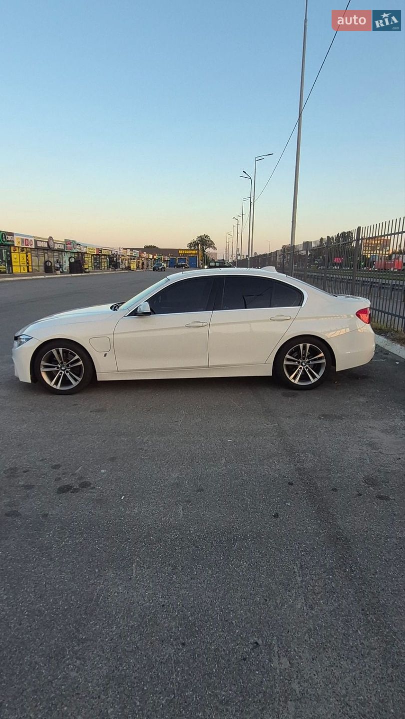 BMW 3 Series 2018 VIN WBA8E1C55JA177931 фото оголошення 5 з 24