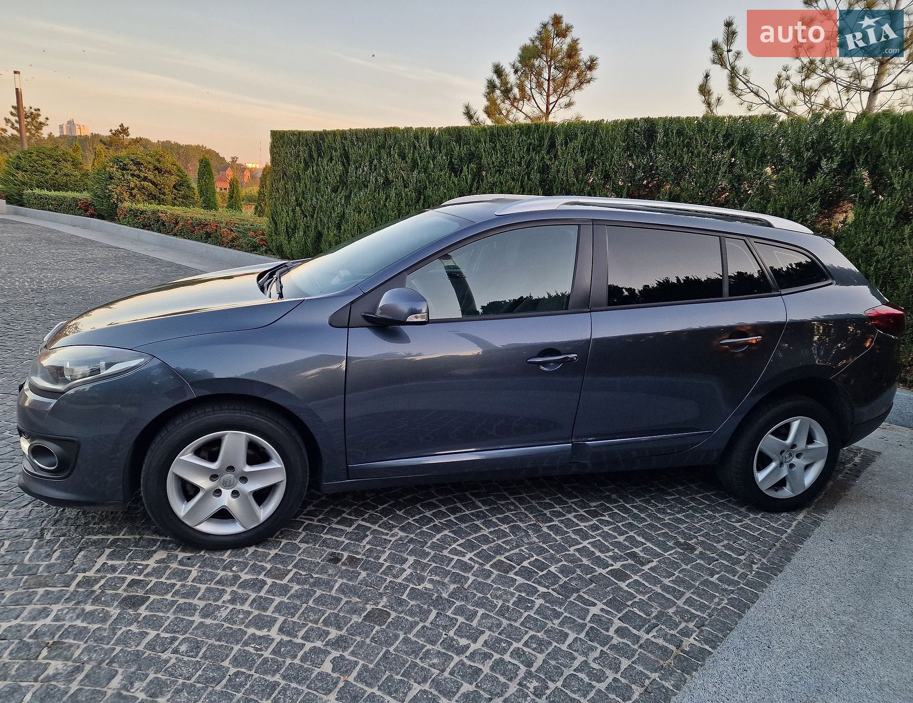 Renault Megane 2015 VIN VF1KZ890H54039017 фото оголошення 4 з 42