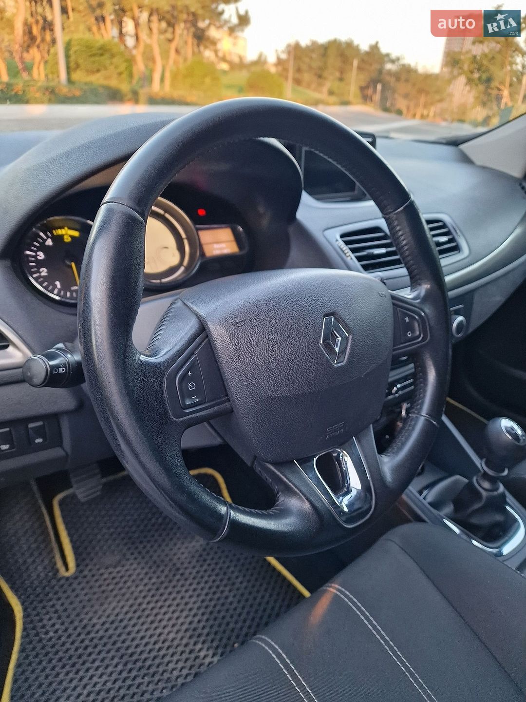 Renault Megane 2015 VIN VF1KZ890H54039017 фото оголошення 21 з 42