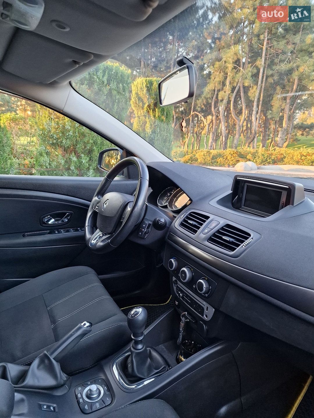 Renault Megane 2015 VIN VF1KZ890H54039017 фото оголошення 38 з 42