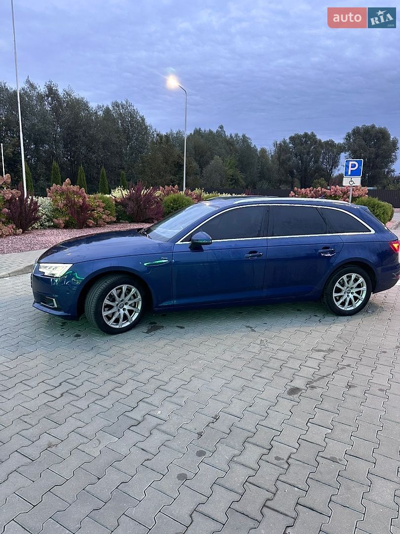 Audi A4 2018 VIN WAUZZZF44JA136460 фото оголошення 3 з 28