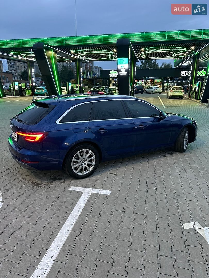 Audi A4 2018 VIN WAUZZZF44JA136460 фото оголошення 7 з 28