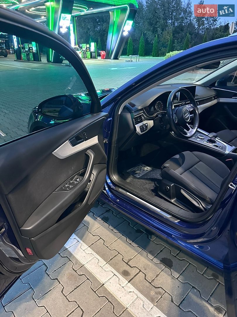 Audi A4 2018 VIN WAUZZZF44JA136460 фото оголошення 14 з 28