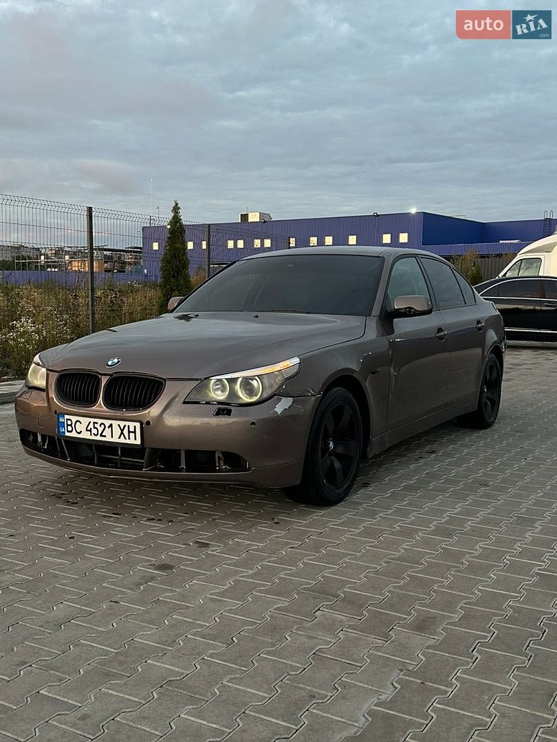 BMW 5 Series 2005 VIN WBANE31070B948825 фото оголошення 2 з 18