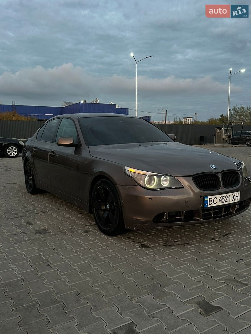 BMW 5 Series 2005 VIN WBANE31070B948825 фото оголошення 3 з 18