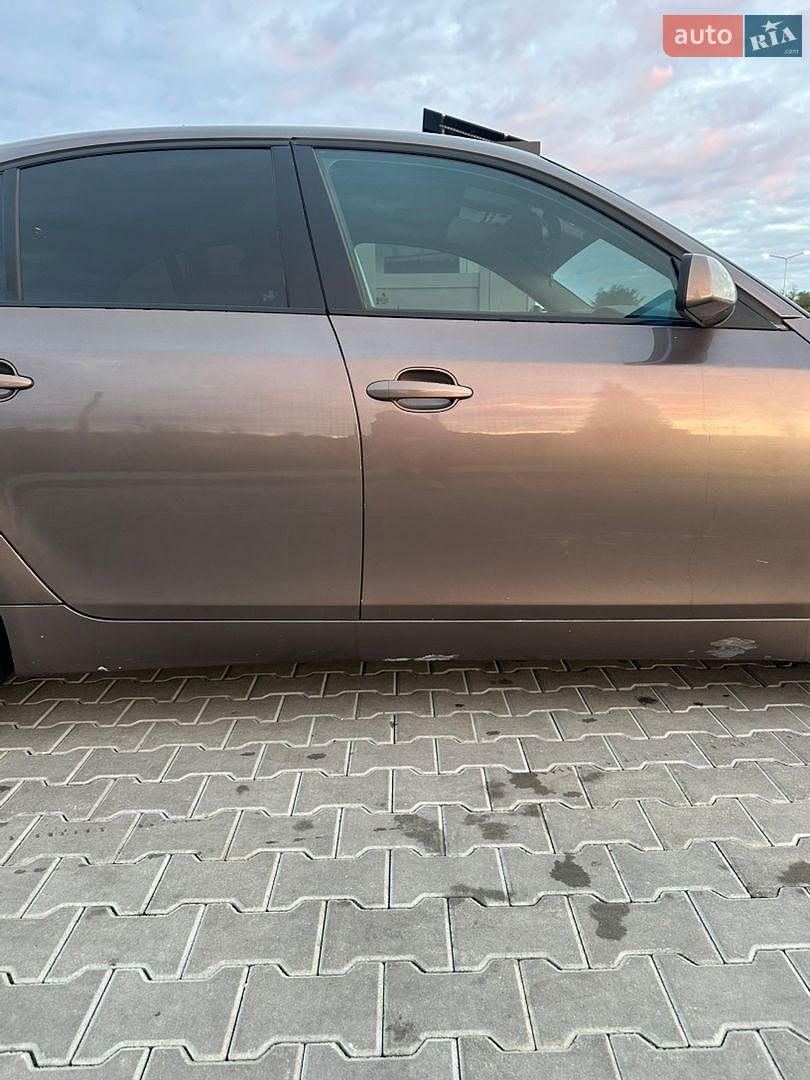BMW 5 Series 2005 VIN WBANE31070B948825 фото оголошення 9 з 18