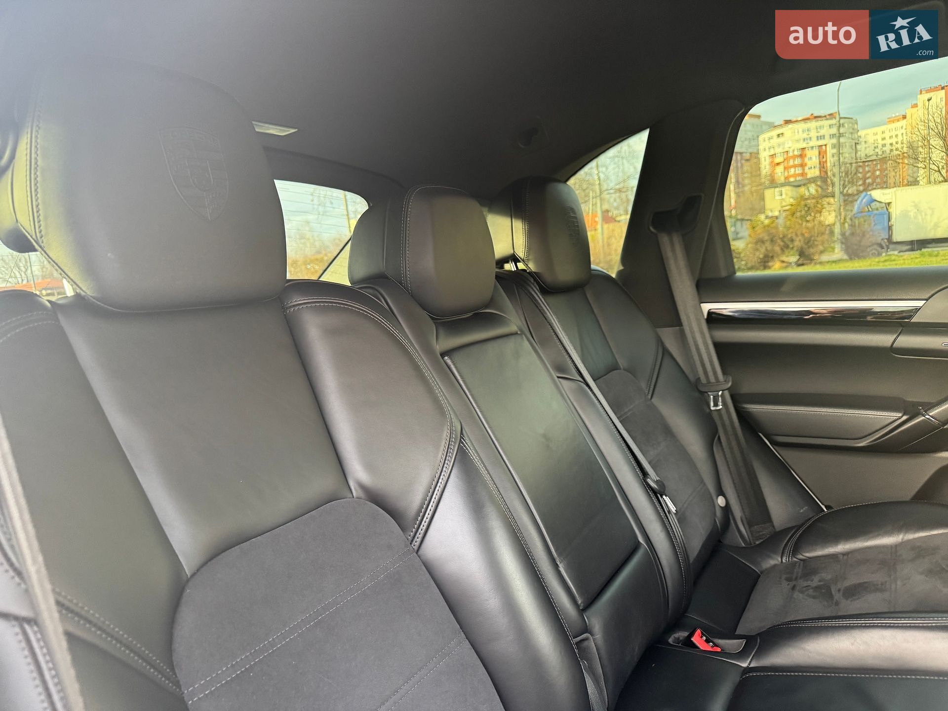 Porsche Cayenne 2016 VIN WP1ZZZ92ZHKA80154 фото оголошення 14 з 25