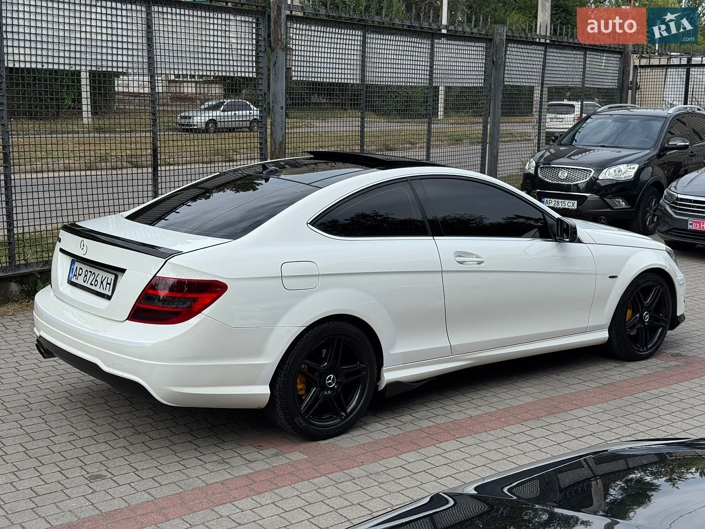 Mercedes-Benz C-Class 2012 VIN WDDGJ4HB7DG060904 фото оголошення 4 з 23