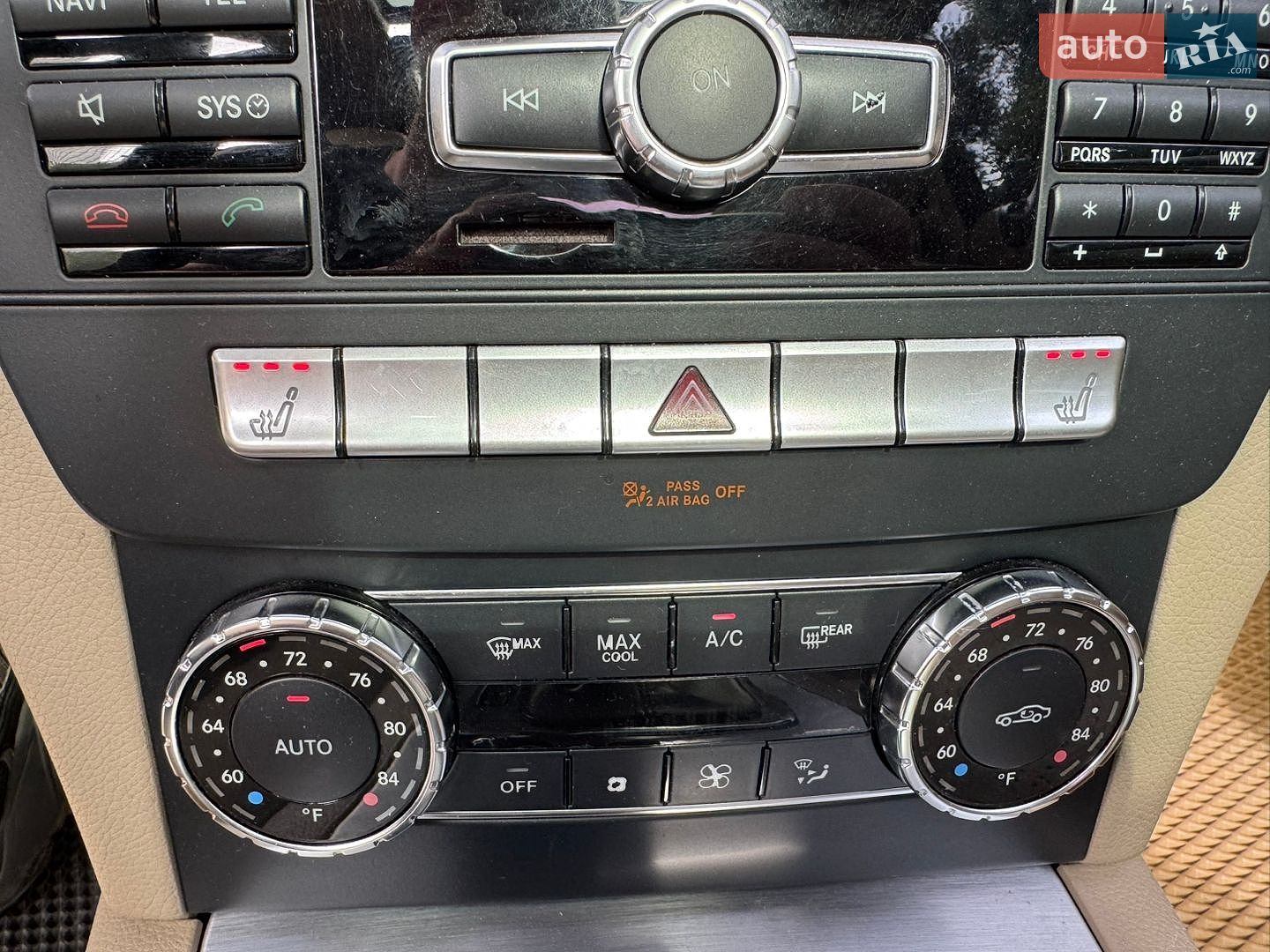 Mercedes-Benz C-Class 2012 VIN WDDGJ4HB7DG060904 фото оголошення 18 з 23