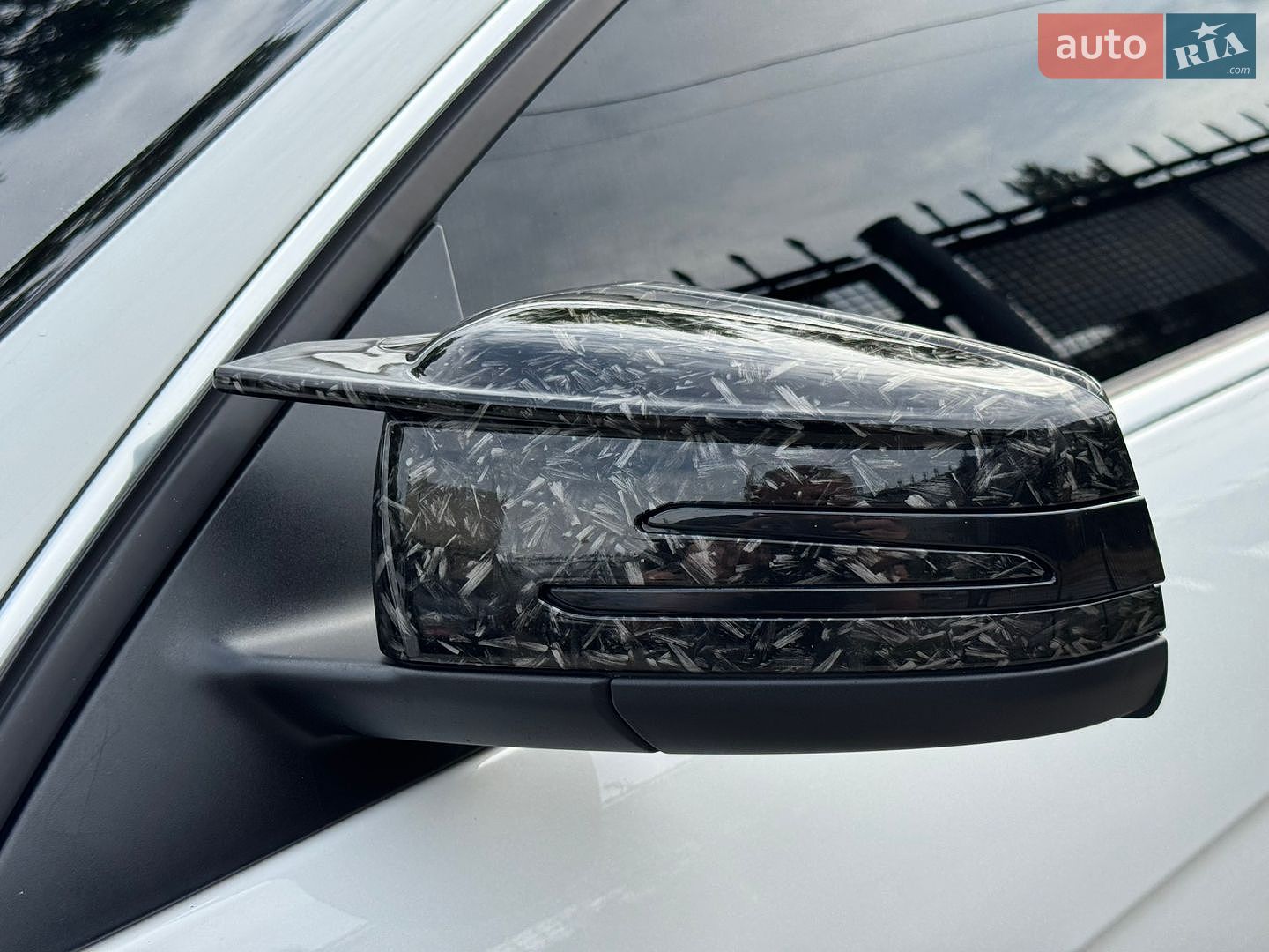 Mercedes-Benz C-Class 2012 VIN WDDGJ4HB7DG060904 фото оголошення 21 з 23