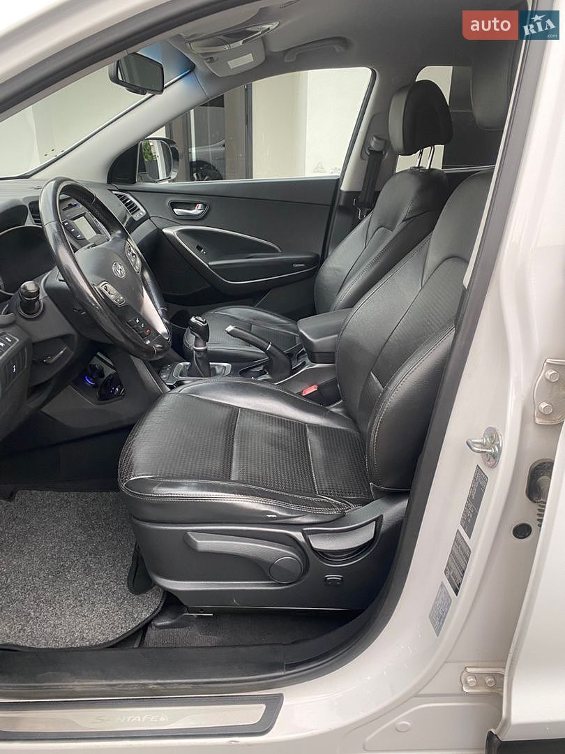 Hyundai Santa FE 2013 VIN KMHSU81XCDU125372 фото оголошення 17 з 22