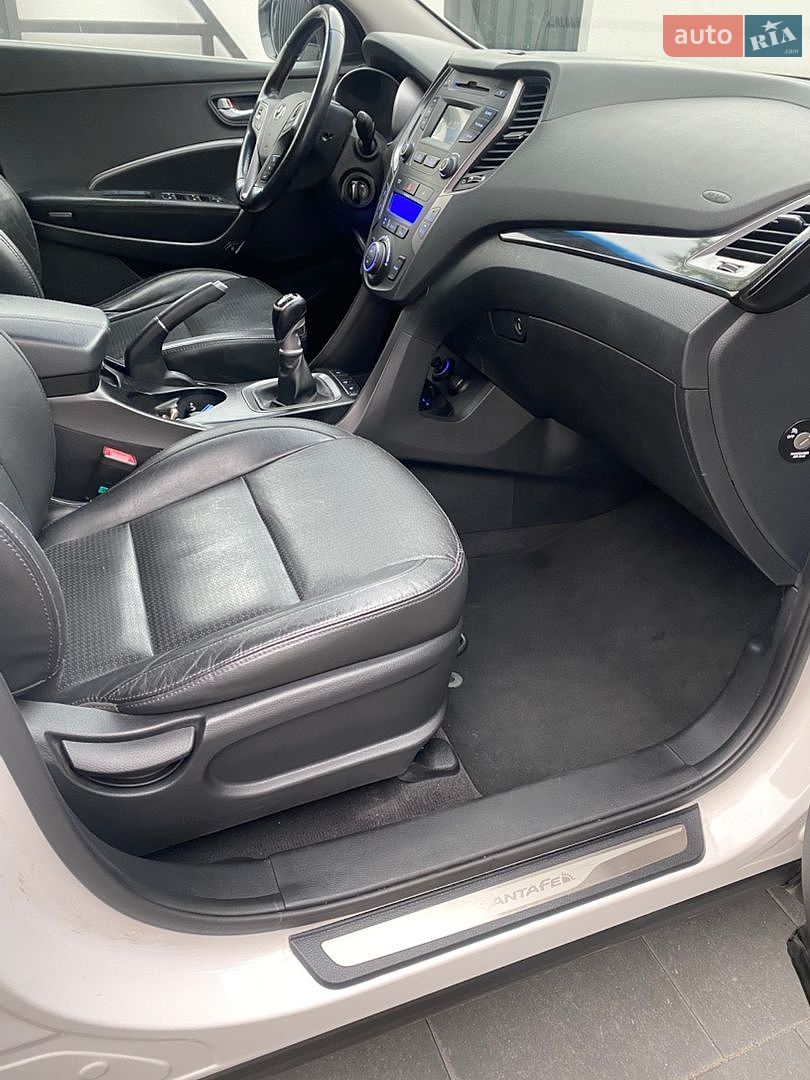 Hyundai Santa FE 2013 VIN KMHSU81XCDU125372 фото оголошення 13 з 22