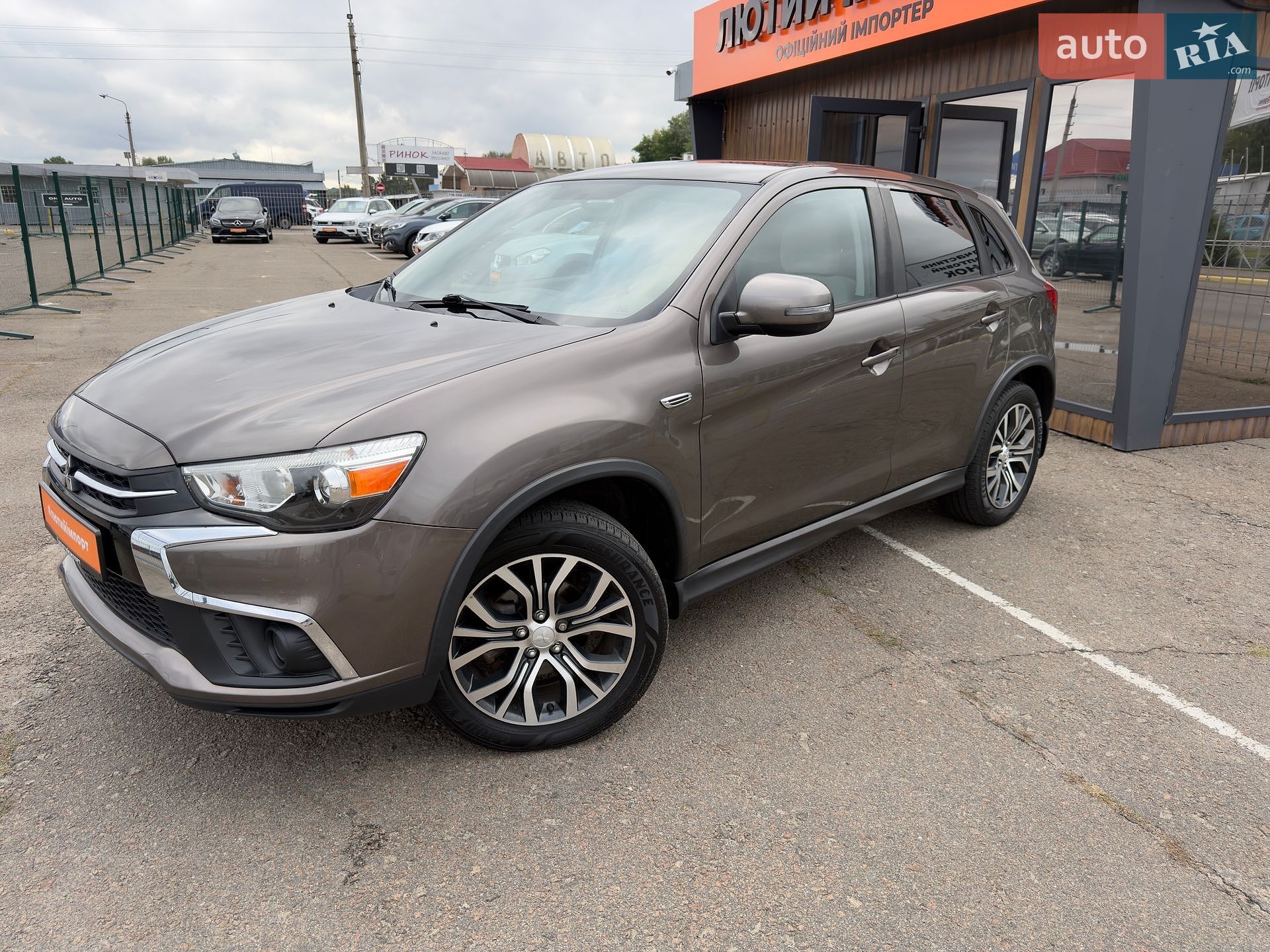 Mitsubishi Outlander Sport 2018 VIN JA4AP3AU7JU017420 фото оголошення 4 з 50