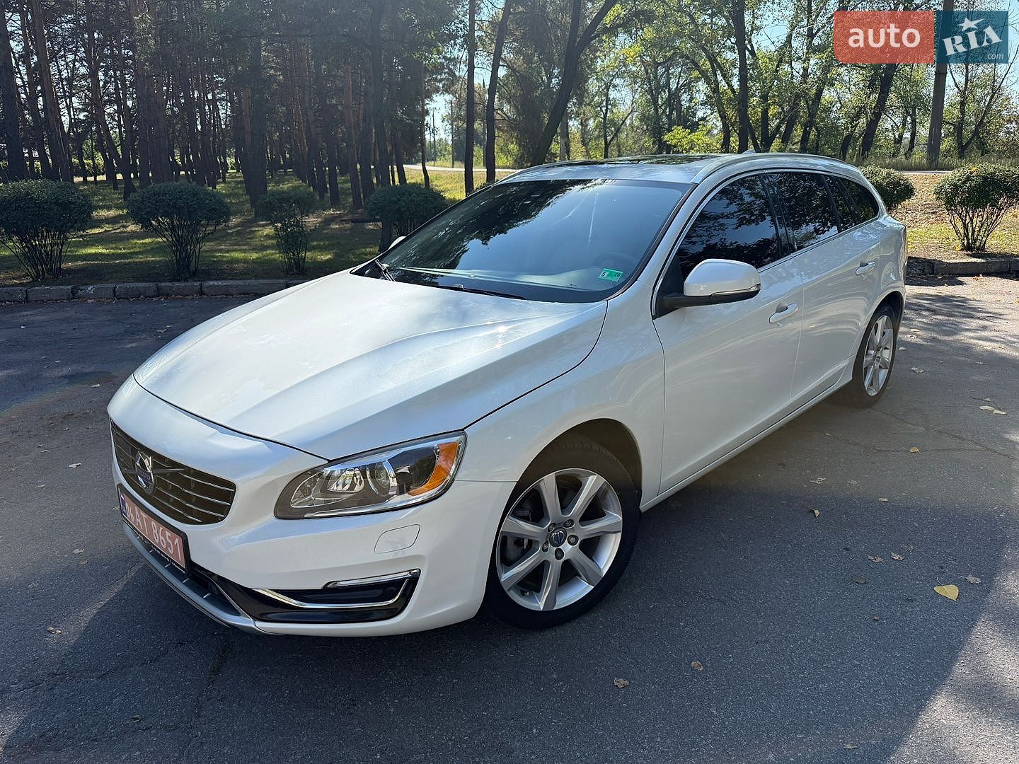 Volvo V60 2017 VIN YV140MEM7H1361357 фото оголошення 3 з 6