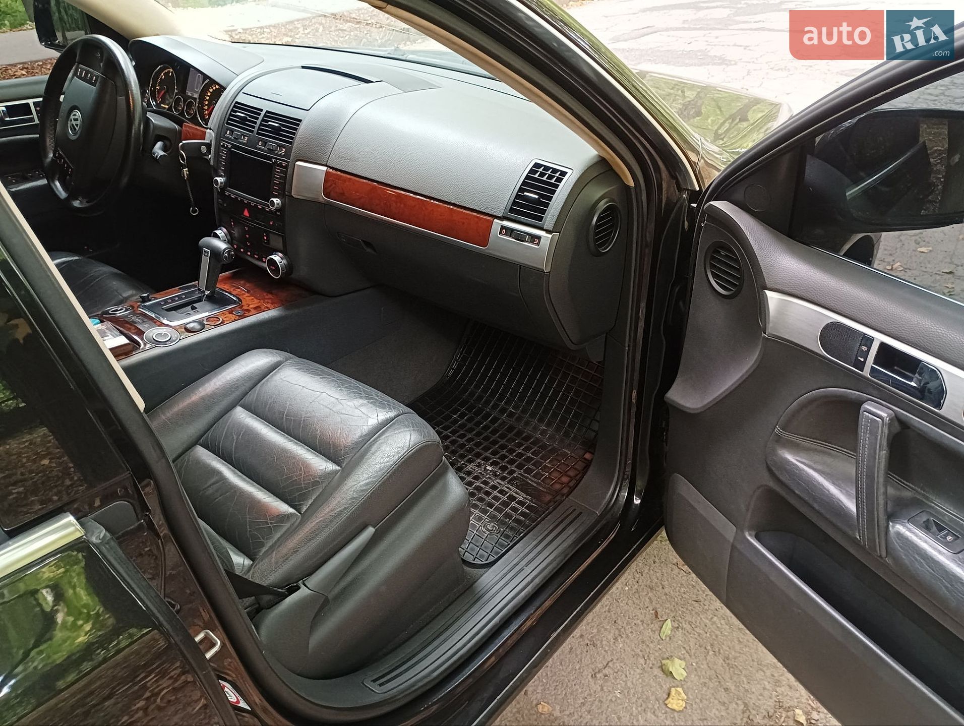 Volkswagen Touareg 2005 VIN WVGZZZ7LZ5D080782 фото оголошення 4 з 19