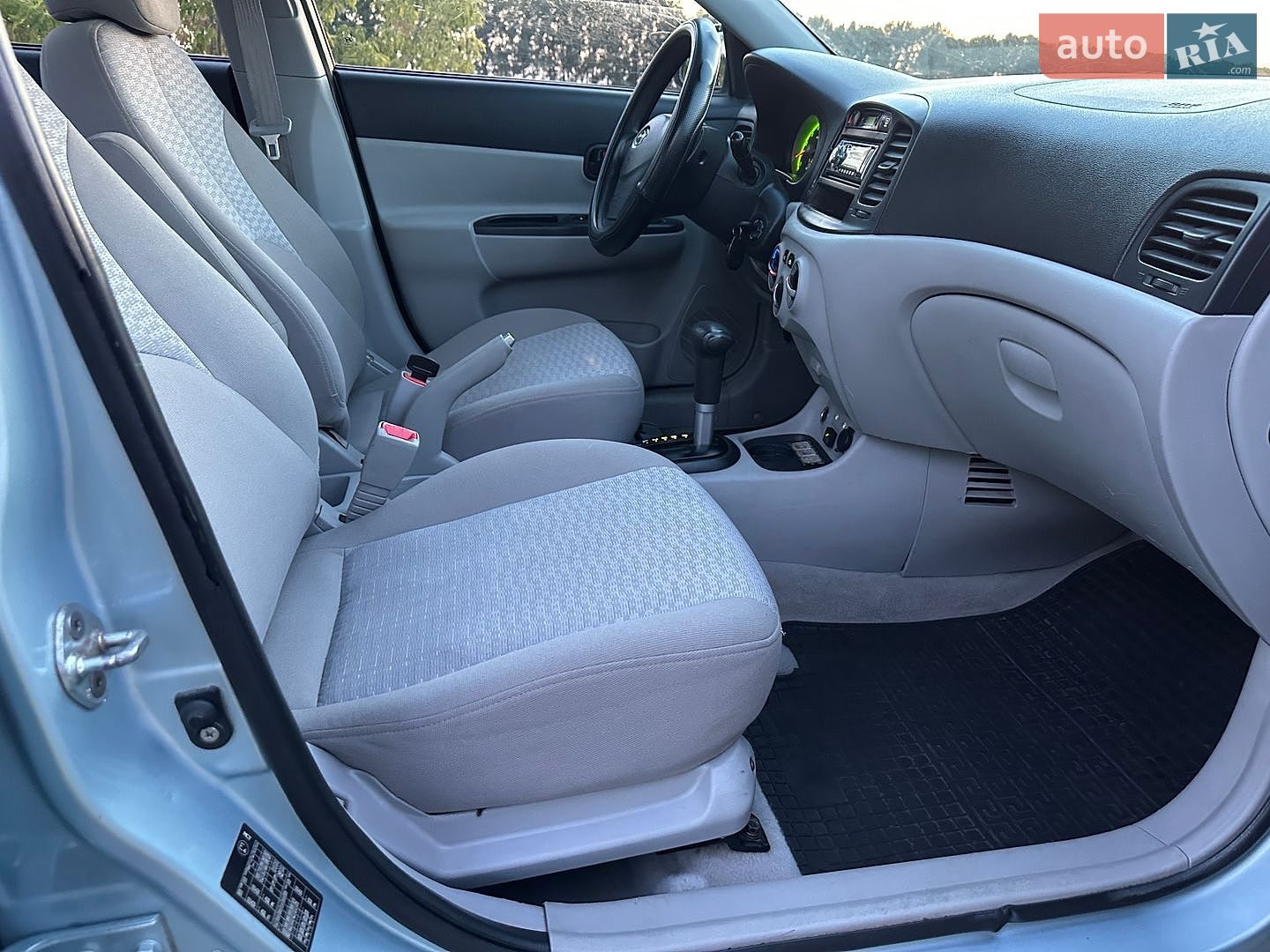 Hyundai Accent 2008 VIN NLHCM41AP8Z128430 фото оголошення 32 з 44