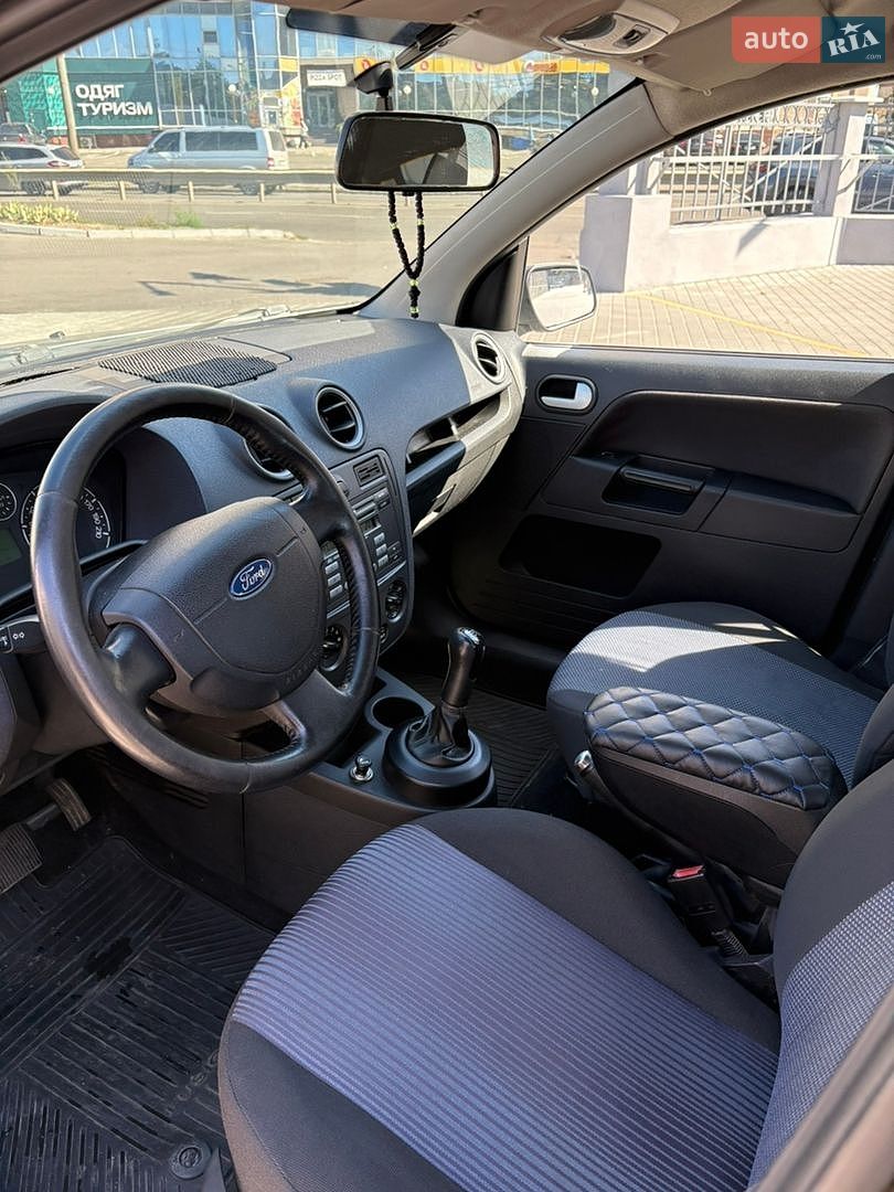 Ford Fusion 2007 VIN WF0UXXGAJU7Y08372 фото оголошення 18 з 36